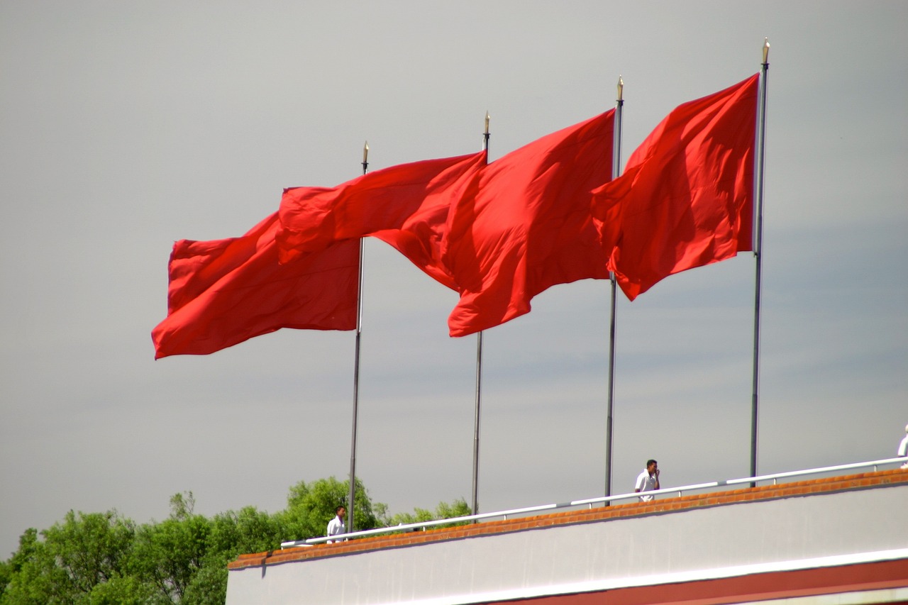 近期槍擊事件頻發(fā)，社會(huì)警鐘長(zhǎng)鳴