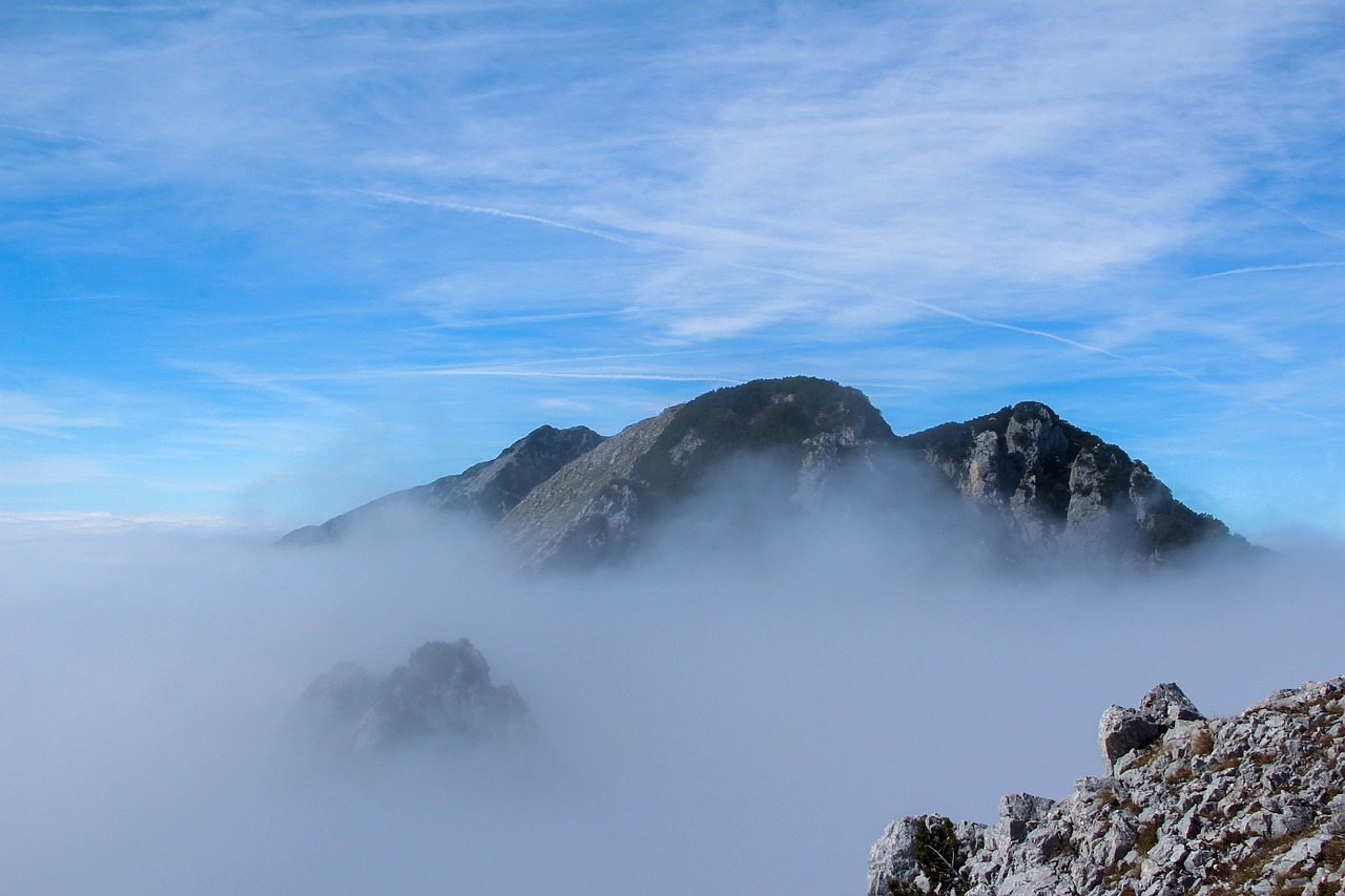 新澳門黃大仙三期必出，高山景行ZI5426.045