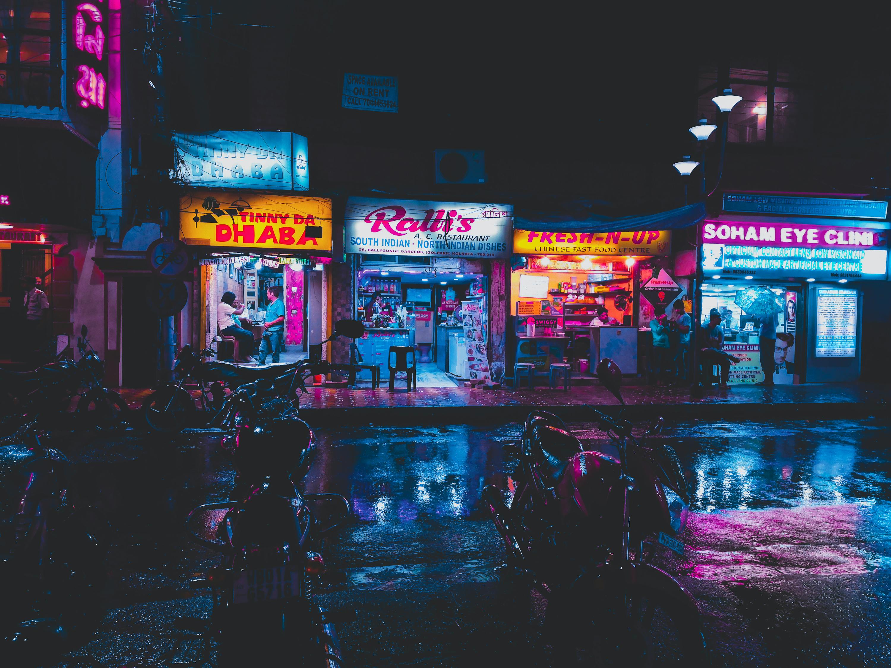 超市夜未眠，電影中的光影魅力與商業(yè)空間之夜探超市傳奇
