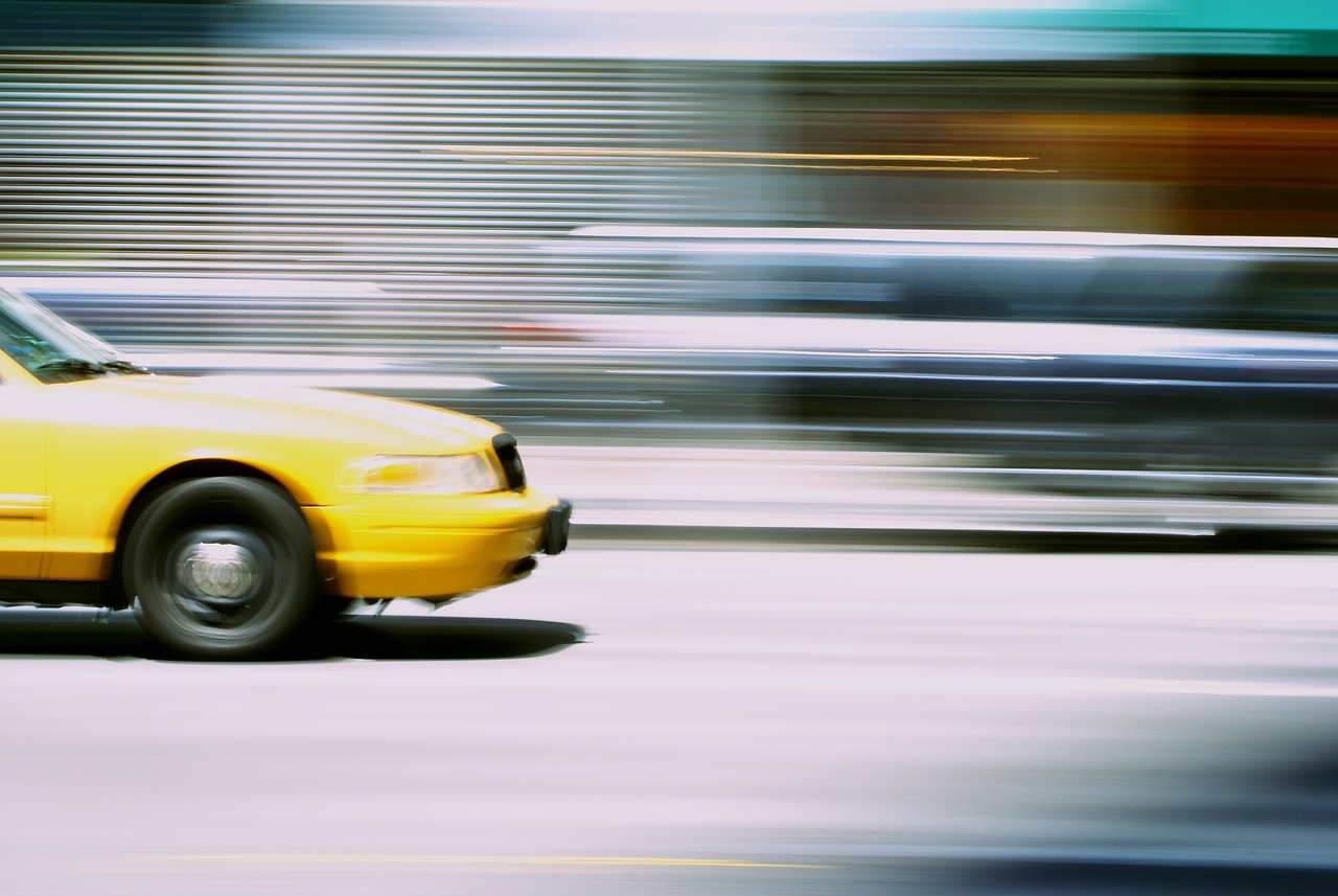 引領(lǐng)潮流，駕馭未來，新款車型震撼上市，開啟全新駕駛體驗(yàn)之旅！